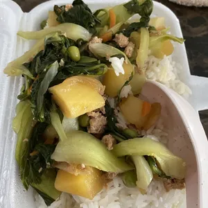 Lunch/Dinner Tingkat (5 Days, 3 Dishes + Soup OR 4 Dishes)