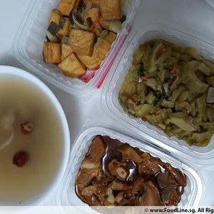 Lunch/Dinner Tingkat (5 Days, 3 Dishes + Soup OR 4 Dishes)