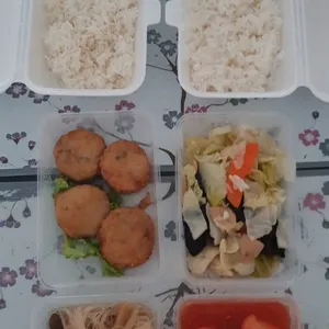 28 Days Lunch Tingkat Package (Incl. Weekends)