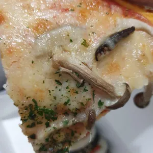 Pizza - Al Funghi (Shrooms) (Optional: Non-Vegan Cheese)