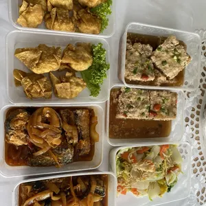 Tingkat - 3 Dishes + 1 soup/ 4 Dishes  (20 days)