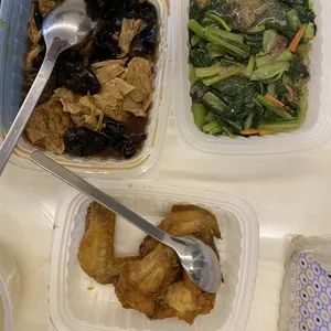 Lunch Tingkat (20 Days, 3 Dishes + Soup OR 4 Dishes)