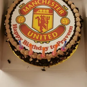 MANCHESTER (*Price from $58.90 onward) (Size: 8 Inch (12-18 pax)) (Flavours: Chocolate) (Eggless: No) (Big Candles: 3) (Small Candles: 5)