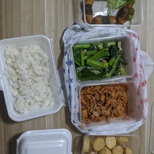 20 Days Lunch Tingkat Package (Weekdays Only)