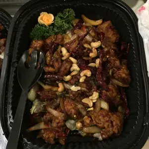 宫保鱼片 Sliced Fish w/ Dried Chillis