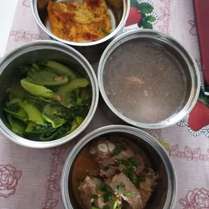 5 Days Tingkat Trial (3 Dishes + 1 Soup)
