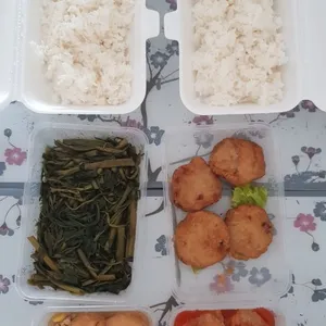 28 Days Lunch Tingkat Package (Incl. Weekends)