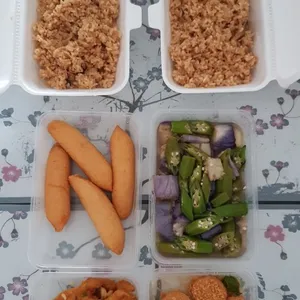28 Days Lunch Tingkat Package (Incl. Weekends)