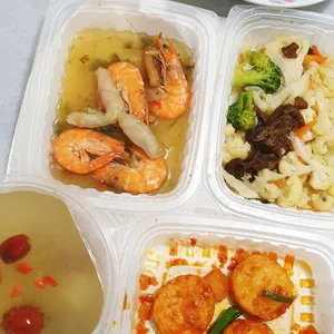 Lunch/Dinner Tingkat (5 Days, 3 Dishes + Soup OR 4 Dishes)