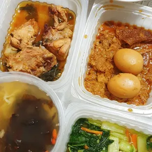 Lunch/Dinner Tingkat (5 Days, 3 Dishes + Soup OR 4 Dishes)