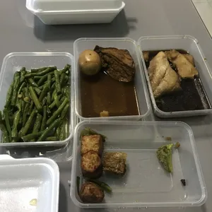 5 Days Lunch Tingkat Package (Weekdays Only)