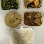 Lunch/Dinner Tingkat (5 Days, 3 Dishes + Soup OR 4 Dishes)