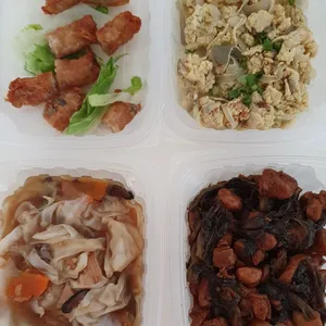 For First Time Customers: Special 3 Days Trial Lunch Tingkat Package (3 Dishes + Soup OR 4 Dishes)