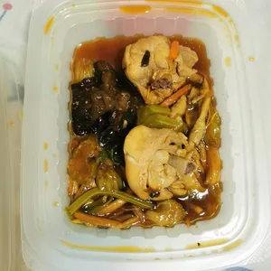 Lunch/Dinner Tingkat (5 Days, 3 Dishes + Soup OR 4 Dishes)