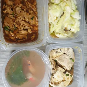 Lunch/Dinner Tingkat (5 Days, 3 Dishes + Soup OR 4 Dishes)