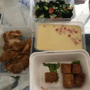 20 Days Lunch Tingkat Package (Weekdays Only)
