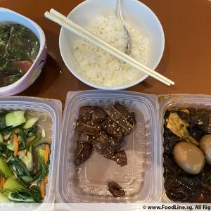 Lunch/Dinner Tingkat (5 Days, 3 Dishes + Soup OR 4 Dishes)