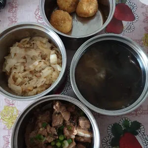 5 Days Tingkat Trial (3 Dishes + 1 Soup)