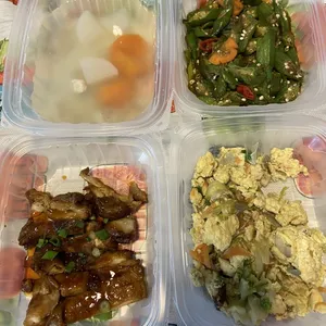 For First Time Customers: Special 3 Days Trial Lunch Tingkat Package (3 Dishes + Soup OR 4 Dishes)