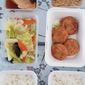 28 Days Lunch Tingkat Package (Incl. Weekends)