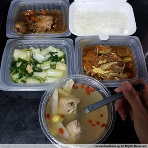 Lunch/Dinner Tingkat (5 Days, 3 Dishes + Soup OR 4 Dishes)