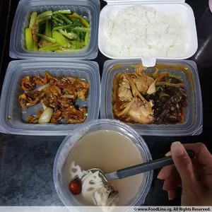 Lunch/Dinner Tingkat (5 Days, 3 Dishes + Soup OR 4 Dishes)