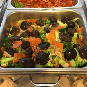 Broccoli w/ Mushroom • 双菇兰花(Chef's Recommended)