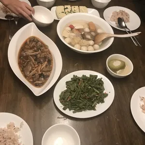 Jessie Catering Tingkat Meal - 3 dishes + 1 soup/ 4 dishes (5 days)