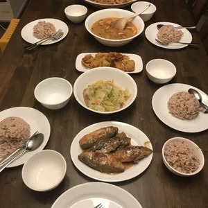 Jessie Catering Tingkat Meal - 3 dishes + 1 soup/ 4 dishes (5 days)