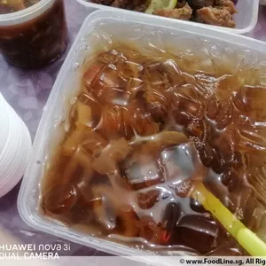Sea Coconut w/ Fungus & Red Date
红枣雪耳海底椰