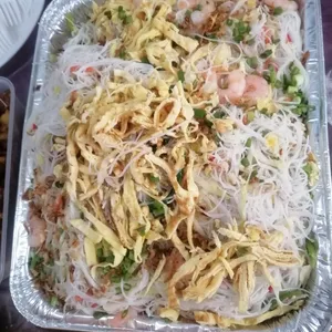 Seafood White Bee Hoon w/ Shredded Egg
虾仁蛋丝白米粉