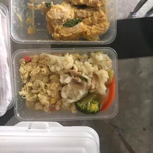 20 Days Lunch Tingkat Package (Weekdays Only)