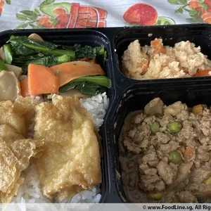 5 Days Lunch Tingkat Package (Weekdays Only)