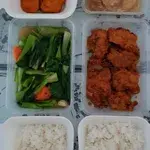 28 Days Lunch Tingkat Package (Incl. Weekends)