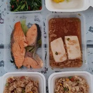 28 Days Lunch Tingkat Package (Incl. Weekends)