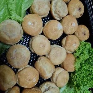 Mini Vanilla & Chocolate Profiteroles	香草&巧克力泡芙