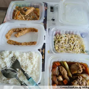 Lunch/Dinner Tingkat (5 Days, 3 Dishes + Soup OR 4 Dishes)