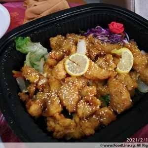 香橙三椒炒鱼片 Sliced Fish w/ Orange Sauce & Capsium