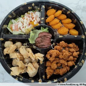 Prosperity Fortune Platter (Smoked Duck, Breaded Scallop, Golden Money Bag, Salad Prawn, Golden Chicken)