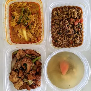 Lunch/Dinner Tingkat (5 Days, 3 Dishes + Soup OR 4 Dishes)