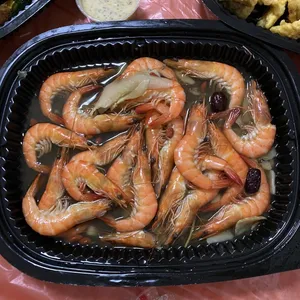 Poached Fresh Prawns in Ginseng Herbal Broth 人参药膳虾