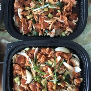 泰式猪肉 Pork w/ Thai Sauce