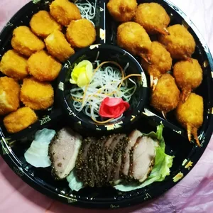 Fortune Platter (Smoked Duck, Breaded Crab Claw, Breaded Scallop)