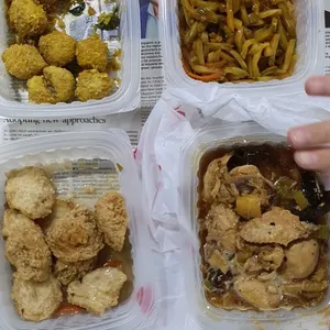 Lunch/Dinner Tingkat (10 Days, 3 Dishes + Soup OR 4 Dishes)