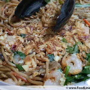 Braised Ee Fu Noodle with Shrimp