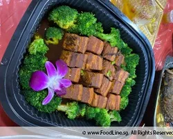 Braised Pork Belly aka Dong Po Rou 酒稥东坡肉 | Customer Photo | Fu Kwee Caterer Pte Ltd