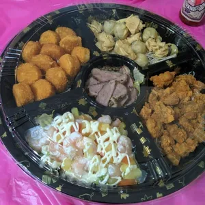 Prosperity Fortune Platter (Smoked Duck, Breaded Scallop, Golden Money Bag, Salad Prawn, Golden Chicken)