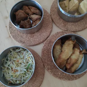 Dinner Tingkat (20 Days, 3 Dishes + Soup OR 4 Dishes)