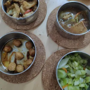 Dinner Tingkat (20 Days, 3 Dishes + Soup OR 4 Dishes)