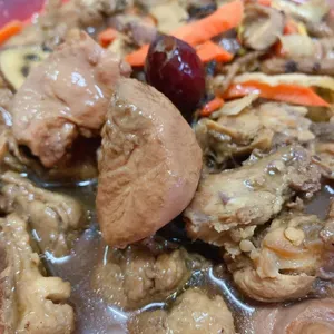 Long ma Jing Shen Herbal Chicken 龙马精神药村鸡